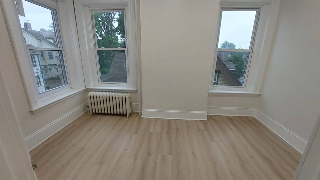 Boston, MA 02119,4 Montrose St #2