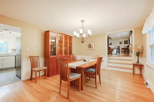 Sharon, MA 02067,255 East Foxboro St