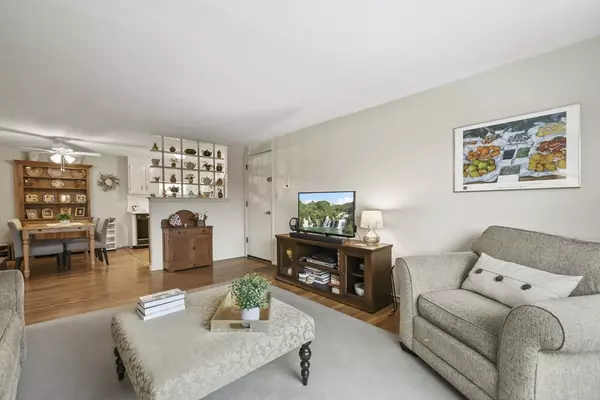 Woburn, MA 01801,4 Albert Drive #5