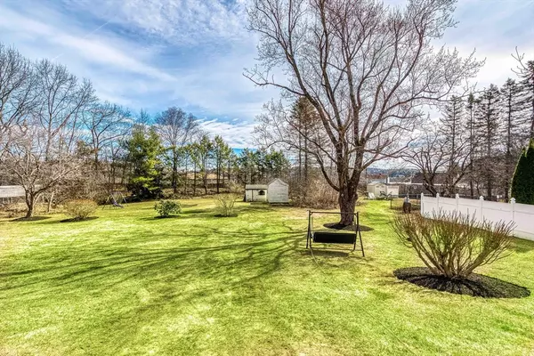 Sutton, MA 01590,16 Marble Rd