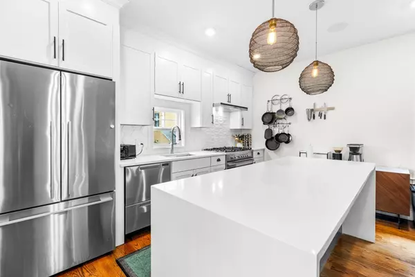 24 Robinson St #24, Somerville, MA 02145