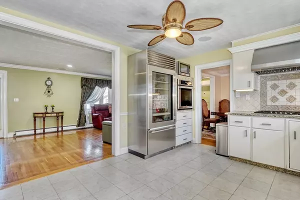 Tewksbury, MA 01876,25 Cleghorn Lane