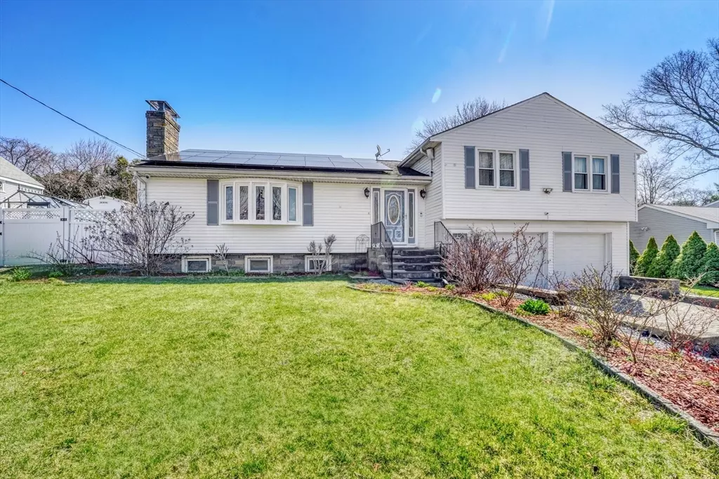 Tewksbury, MA 01876,25 Cleghorn Lane