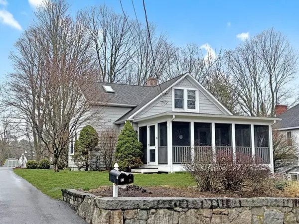 Holliston, MA 01746,25 High St