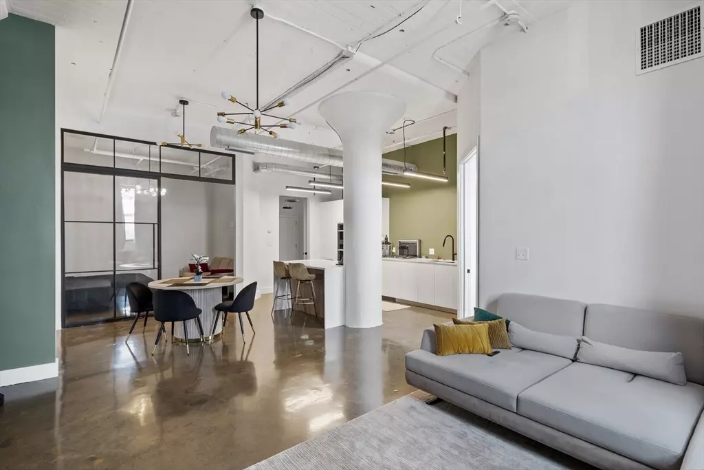 Boston, MA 02210,437 D Street #3D