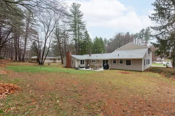 Chelmsford, MA 01824,13 Samuel Road