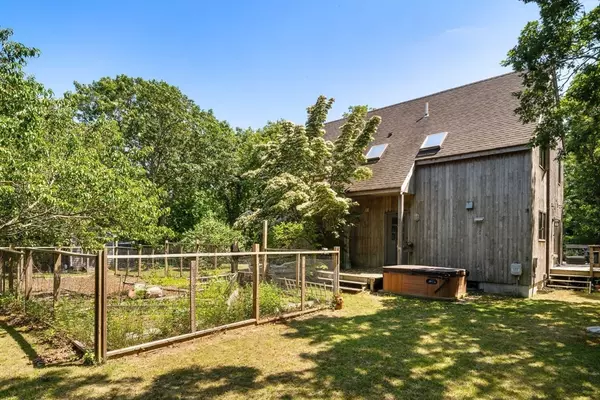 Edgartown, MA 02539,99 Old Purchase Road
