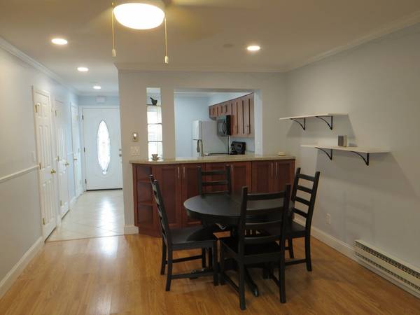 Easton, MA 02375,41 Foundry St #14-11