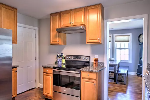 Chelmsford, MA 01824,15 Sunset Ave