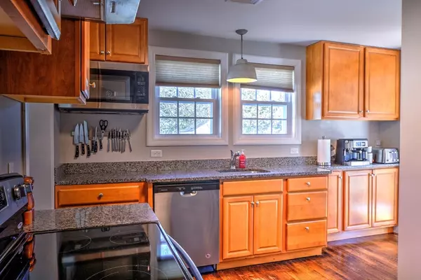 Chelmsford, MA 01824,15 Sunset Ave