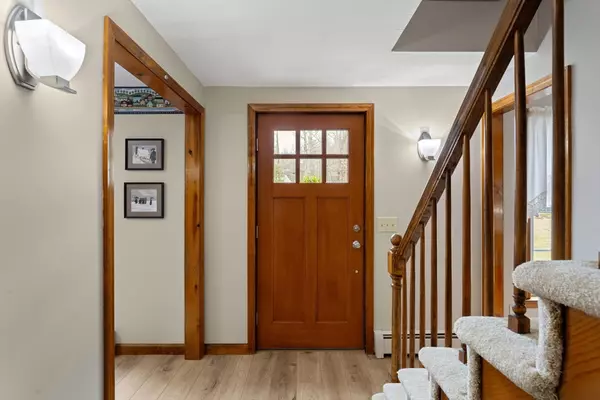 Derry, NH 03038,27 Gulf Rd