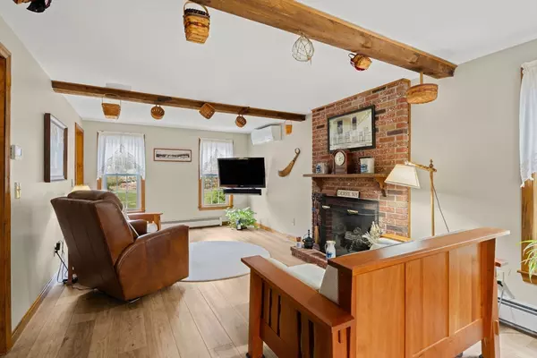 Derry, NH 03038,27 Gulf Rd