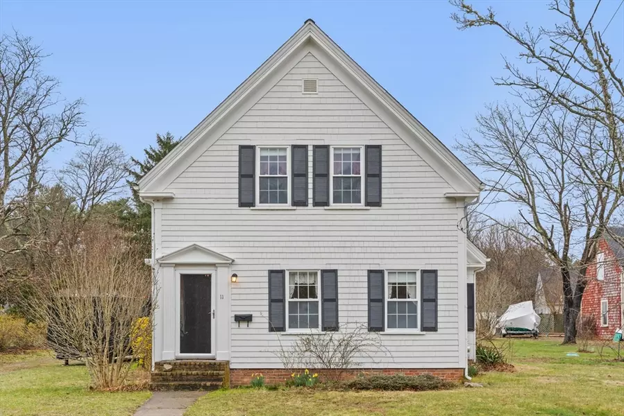 11 Maple Ave, Kingston, MA 02364