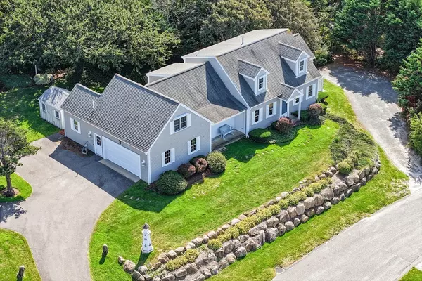 Dennis, MA 02638,73 E Bay View Road