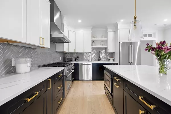 Boston, MA 02129,16-18 Chappie St #18