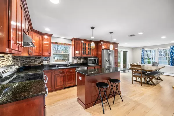 Hopedale, MA 01747,29 Hammond Rd