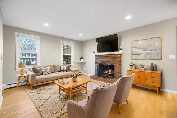 Hopedale, MA 01747,29 Hammond Rd