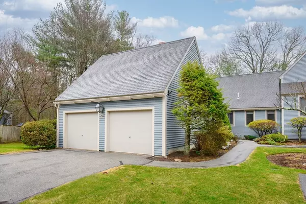 Cohasset, MA 02025,100 Pond St #44