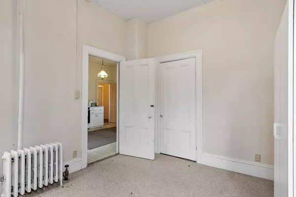 Lynn, MA 01904,1 1/2 Forest Hill Ave