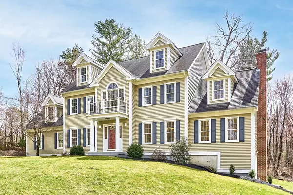 Boxborough, MA 01719,74 School House Ln