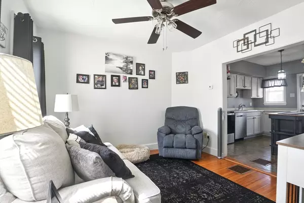 Northbridge, MA 01588,2 A St #2