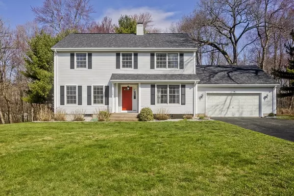 128 Roosevelt Ave, Agawam, MA 01030