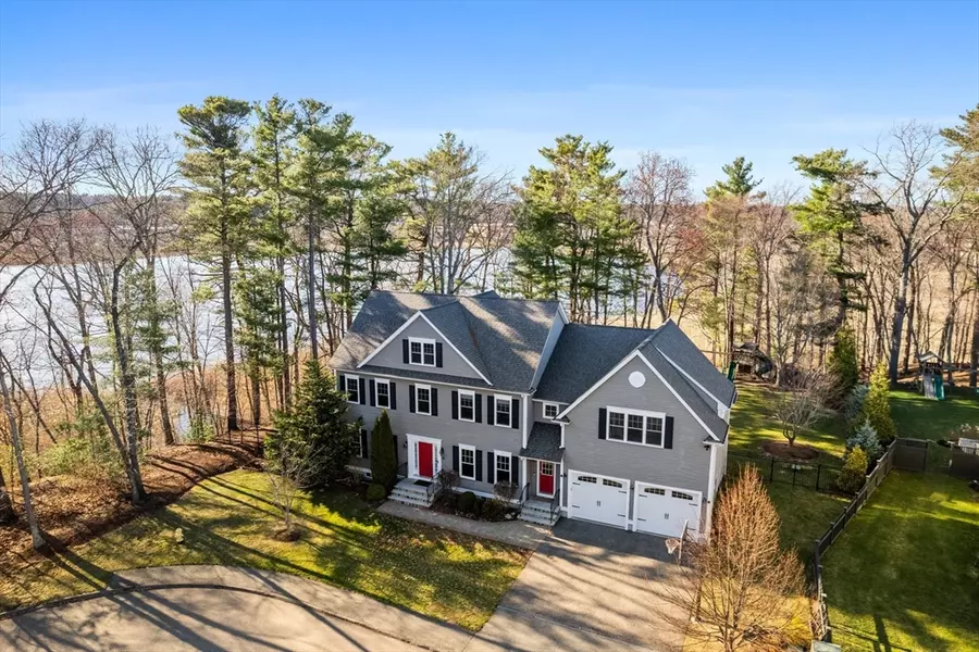95 Gibson Ave, Dedham, MA 02026