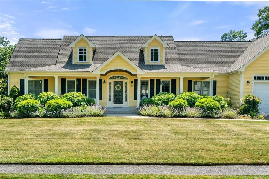 49 Tupelo Rd, Westport, MA 02790