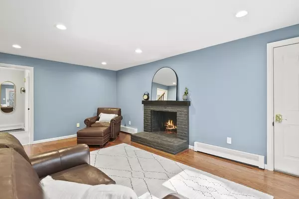 Framingham, MA 01701,38 Eaton Rd