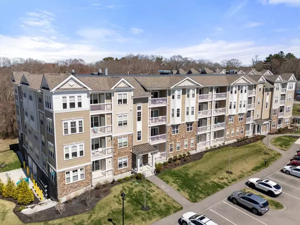 3206 Pennington Drive #3206, Walpole, MA 02081