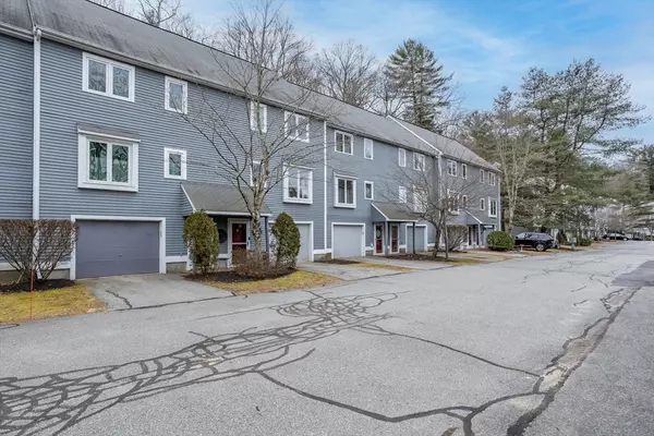 Haverhill, MA 01832,8 Country Hill Ln #8