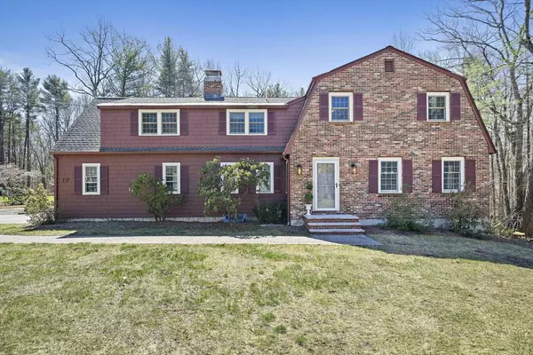 17 Higate Rd, Chelmsford, MA 01824