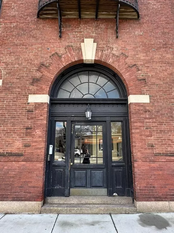 Boston, MA 02130,754 Centre St #14