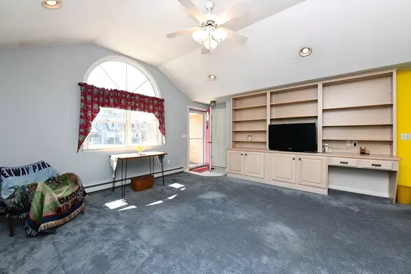 Bourne, MA 02562,25 Andrew Rd