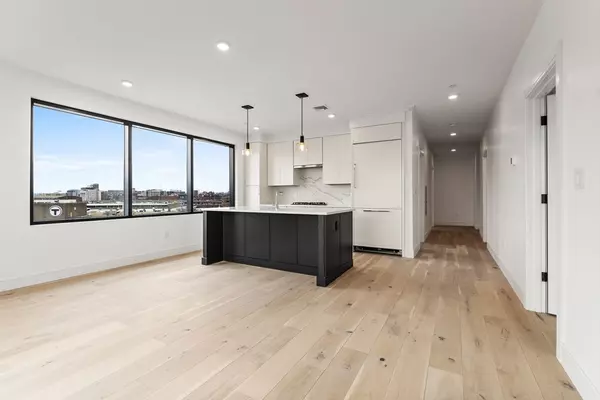 Boston, MA 02127,33 A St. #401