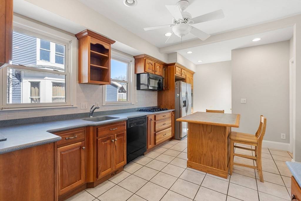 Lynn, MA 01904,30 Tapley St