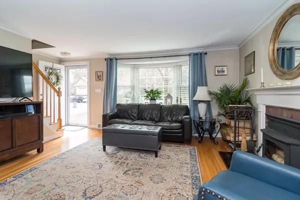 Holliston, MA 01746,23 Jarr Brook Rd