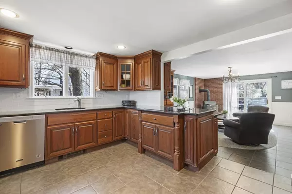 Medway, MA 02053,53 Holliston St