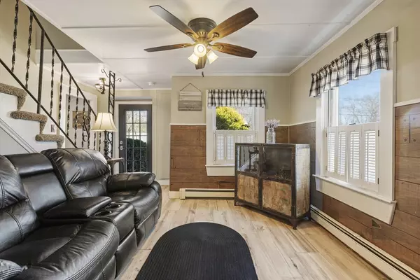 Medway, MA 02053,53 Holliston St
