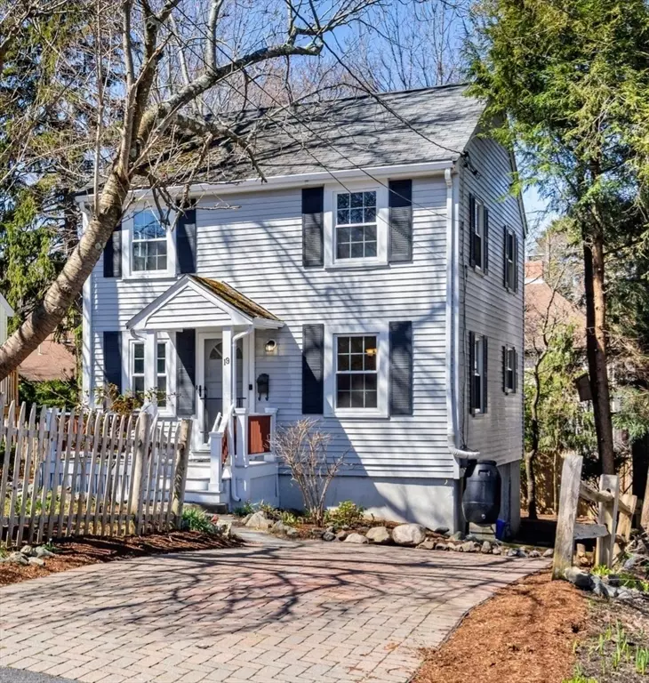 Lexington, MA 02421,19 Sylvia St