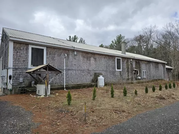 Belchertown, MA 01007,1317-1321 Federal Street