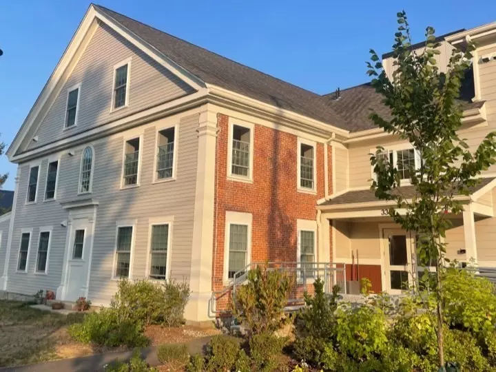 Littleton, MA 01460,336 King St #105