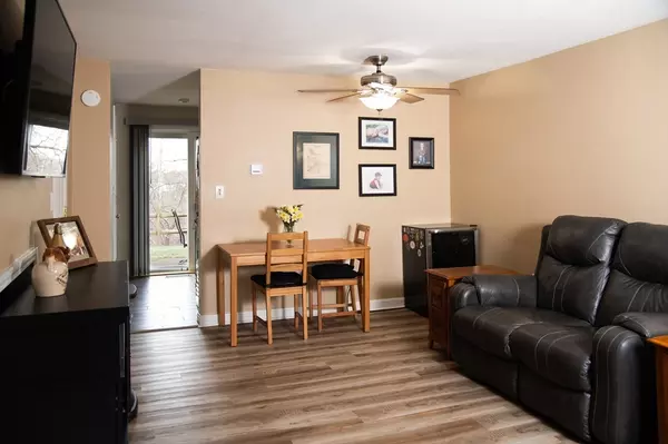 Chelmsford, MA 01863,55 Kennedy Dr #55