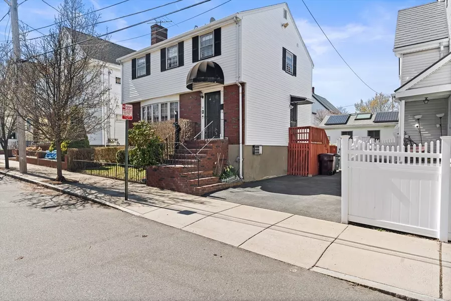 51 Bennett St, Everett, MA 02149