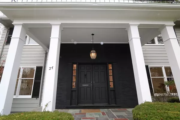 Swampscott, MA 01907,24 Tupelo Rd