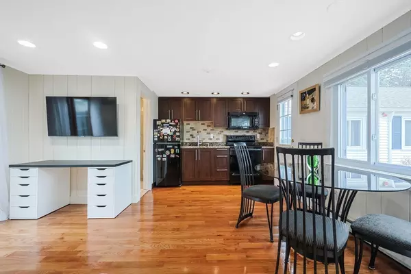 Dennis, MA 02639,174 Captain Chase Road #10