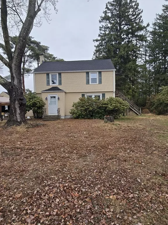 Ludlow, MA 01056,424 Chapin St