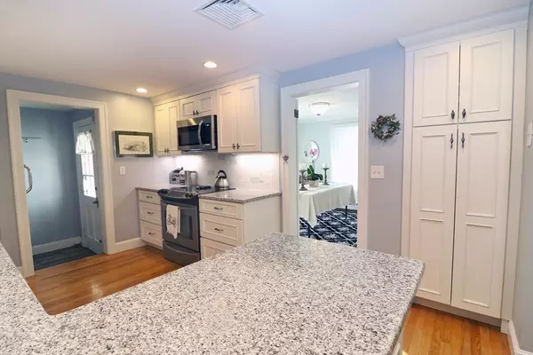 Needham, MA 02492,74 Page Rd