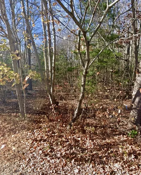 16 Mudnock Rd, Salisbury, MA 01952