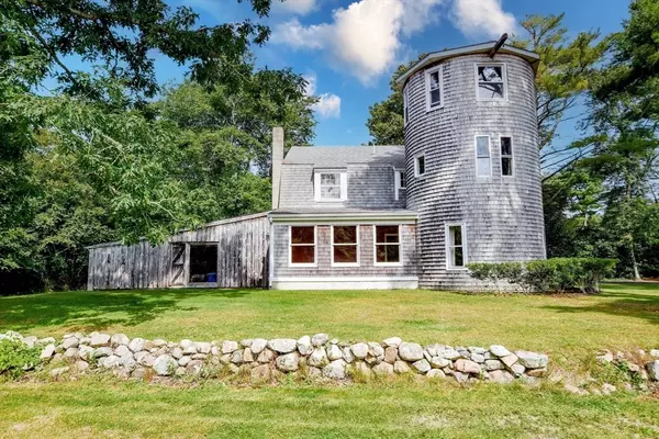 Mattapoisett, MA 02739,24 Brant Beach Ave